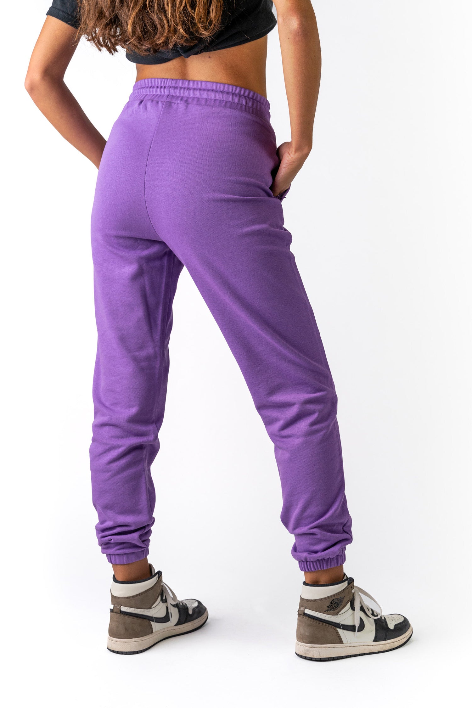 ECHT, Pants & Jumpsuits, Echt Velour Joggers High Rise In Lilac Like New  Size Medium Secure Pockets
